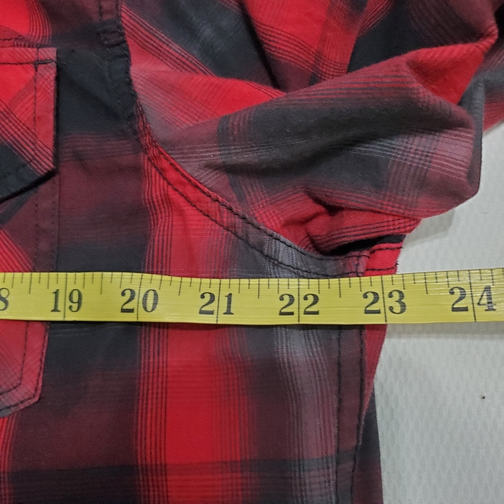 Rock & Republic Red Black Plaid Button Down Shirt Large - Picture 8 of 9